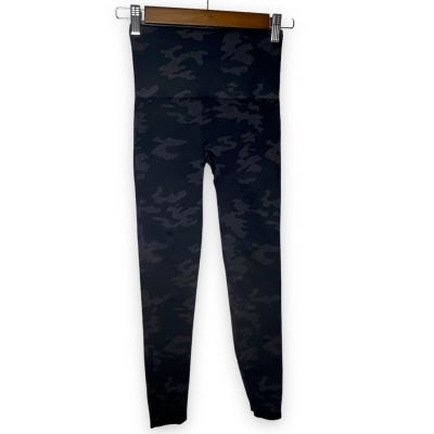 Spanx Camouflage Look At Me Now Seamless Leggings Athletic Workout Gym Small